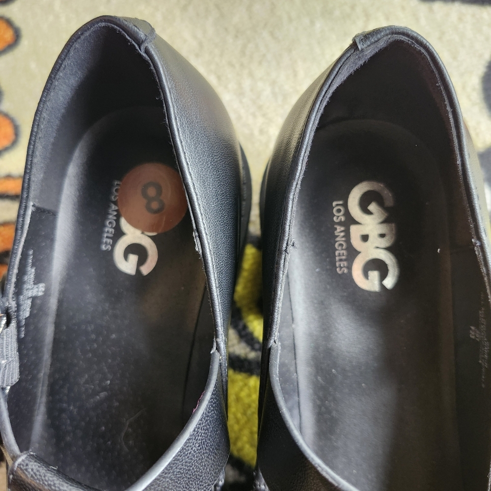 Ladies Black Shoes - Picture 2 of 5
